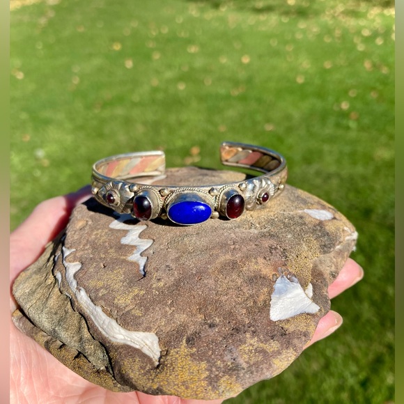 🪷Tibetan Medicine Bracelet Lapis & Garnet - Picture 1 of 8